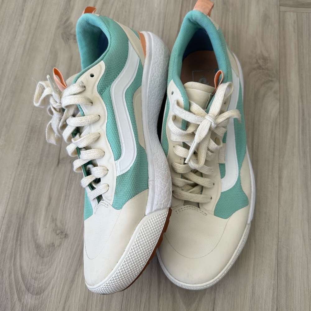 Vans UltaRange Sneakers